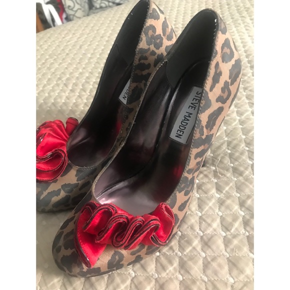 Steve Madden | Toppazz Leopard Heels - Picture 3 of 6
